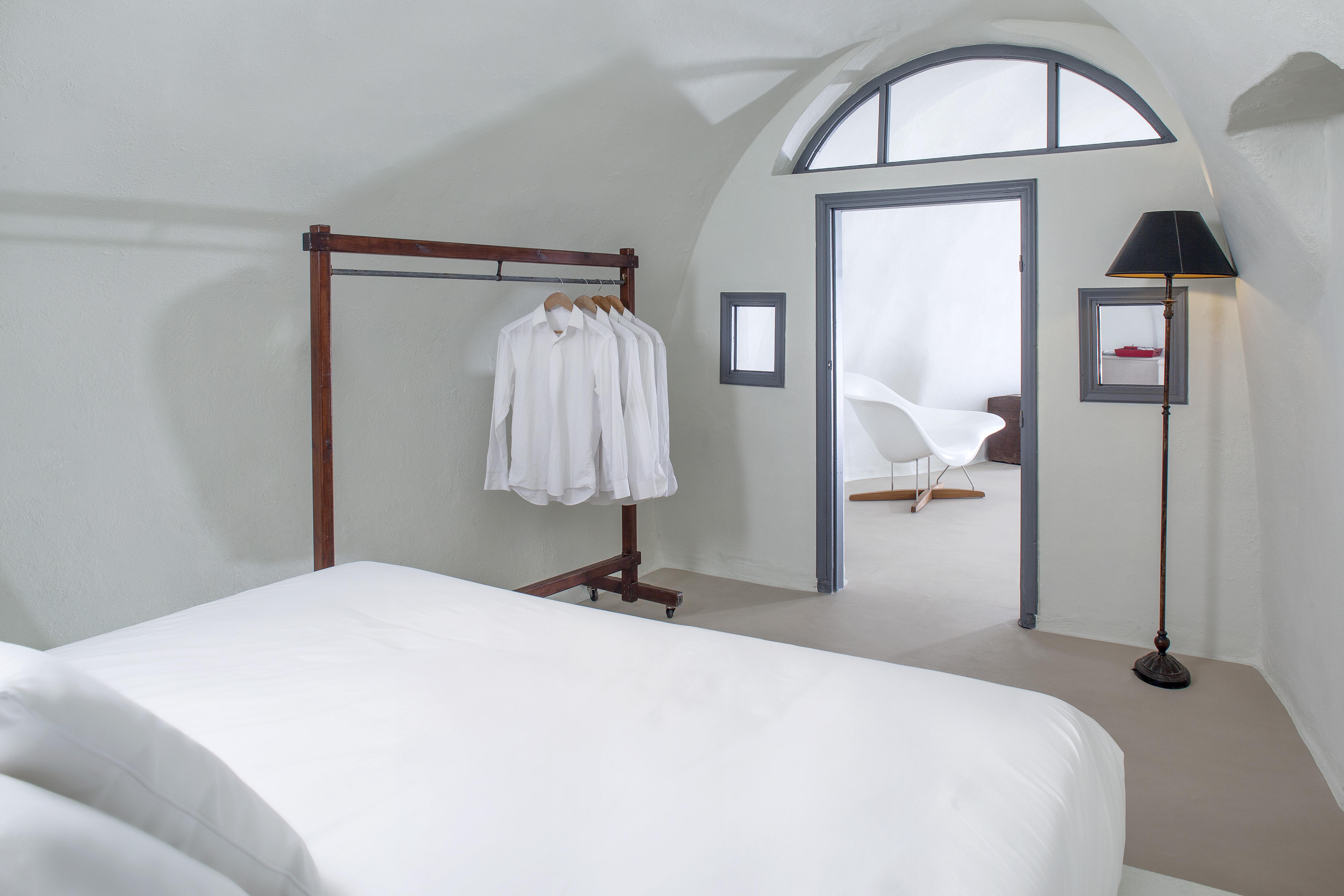 On The Rocks - Small Luxury Hotels Of The World (Adults Only) Imerovigli  Dış mekan fotoğraf