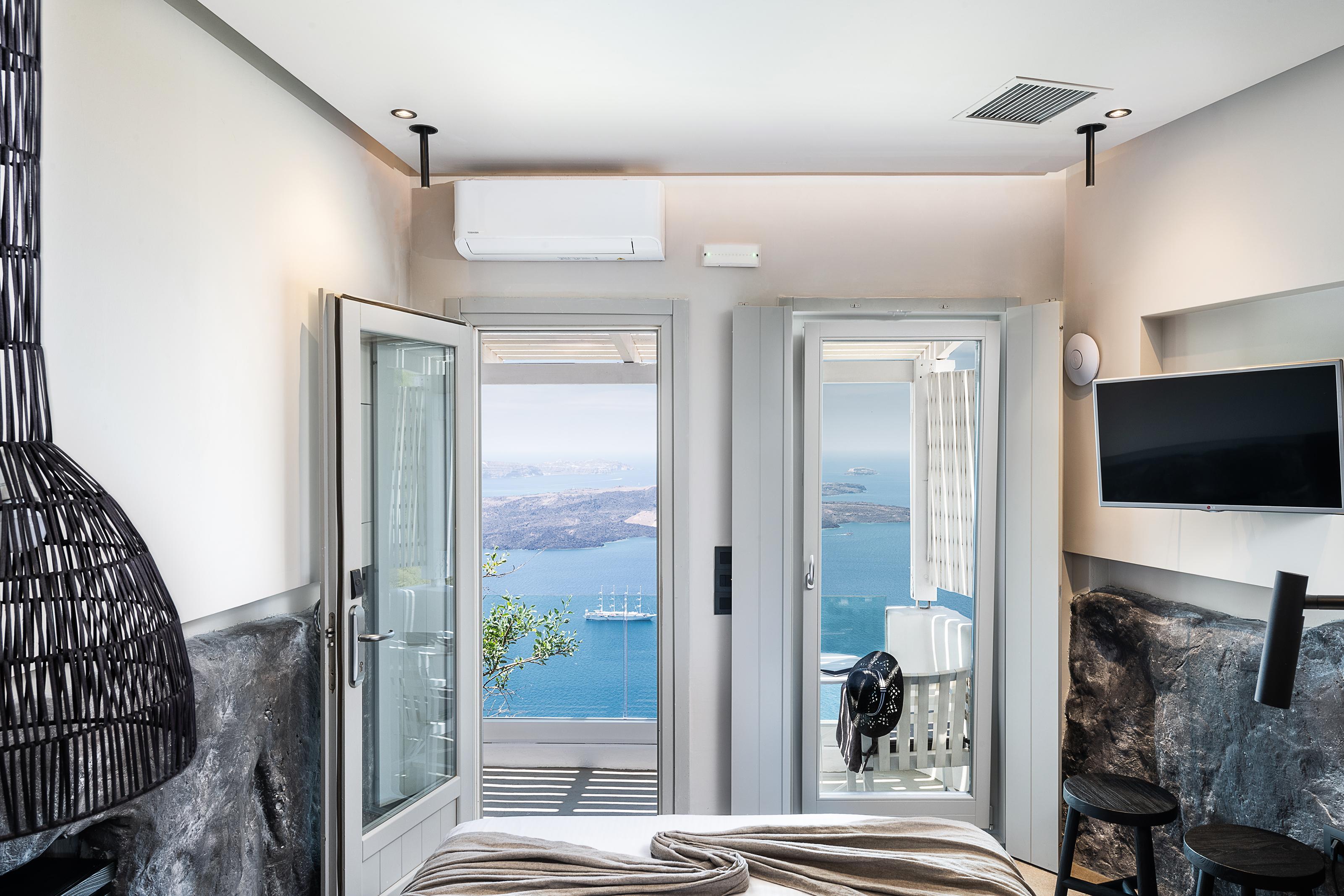 On The Rocks - Small Luxury Hotels Of The World (Adults Only) Imerovigli  Dış mekan fotoğraf