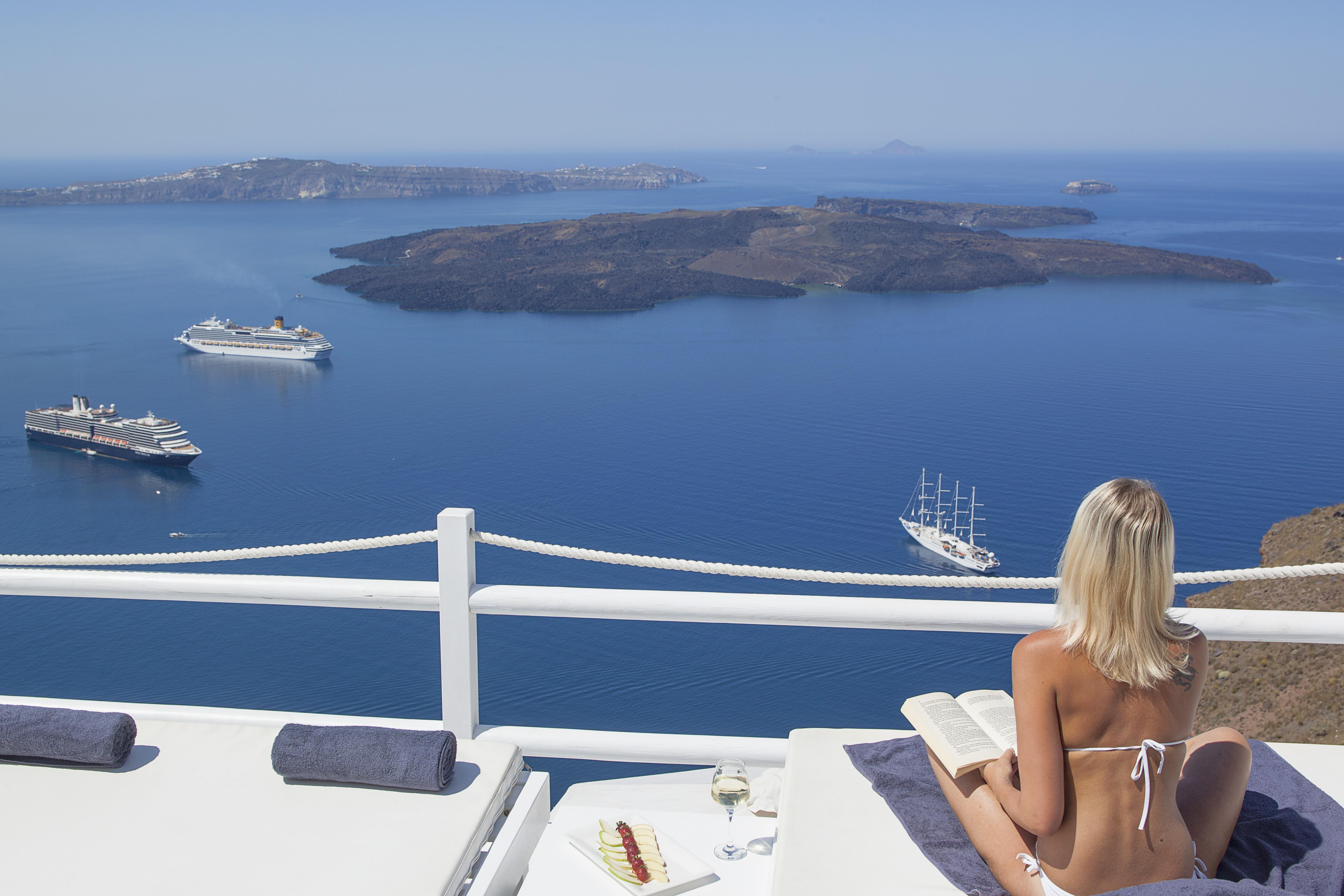 On The Rocks - Small Luxury Hotels Of The World (Adults Only) Imerovigli  Dış mekan fotoğraf