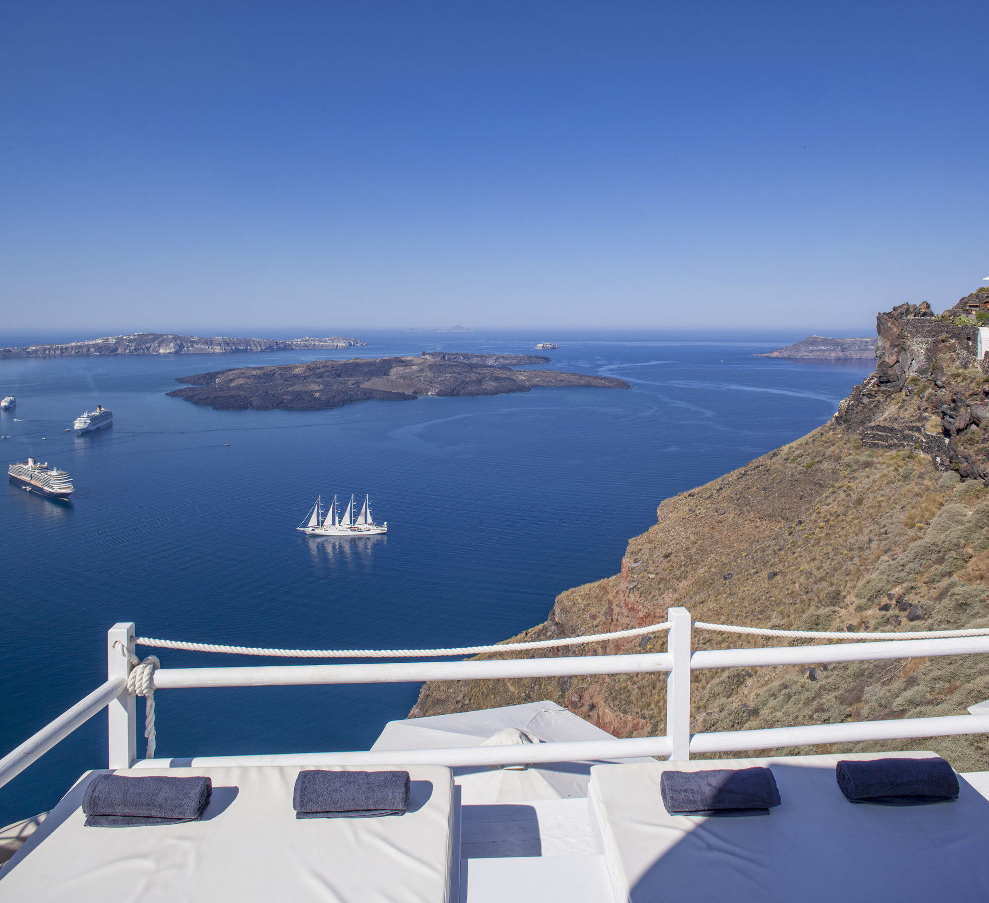 On The Rocks - Small Luxury Hotels Of The World (Adults Only) Imerovigli  Oda fotoğraf