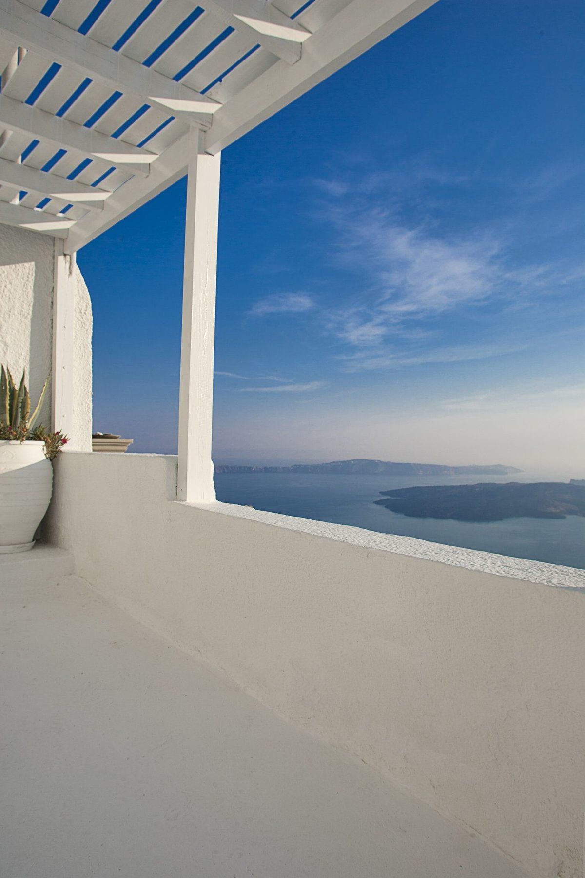On The Rocks - Small Luxury Hotels Of The World (Adults Only) Imerovigli  Dış mekan fotoğraf